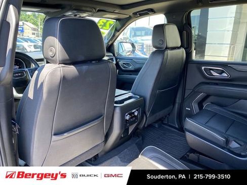 Used 2023 GMC Yukon XL SLT w/ SLT Premium Package AWD/4WD image 24
