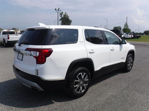 Used 2022 GMC Acadia SLE w/ LPO, Floor Liner Package FWD image 2