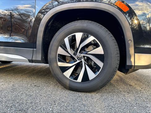 New 2026 Volkswagen Tiguan S image 8