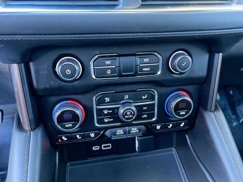 Used 2022 Chevrolet Tahoe High Country image 19