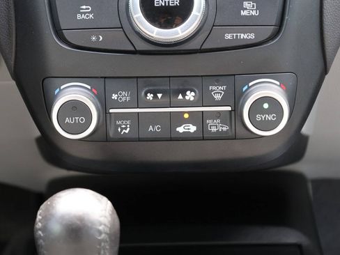 Used 2017 Acura RDX w/ Advance Package AWD/4WD image 22