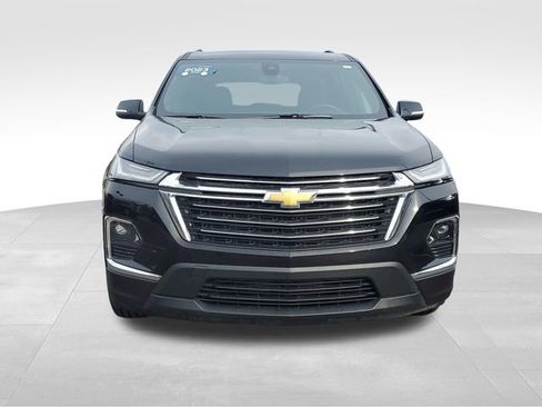 Used 2023 Chevrolet Traverse LT image 8