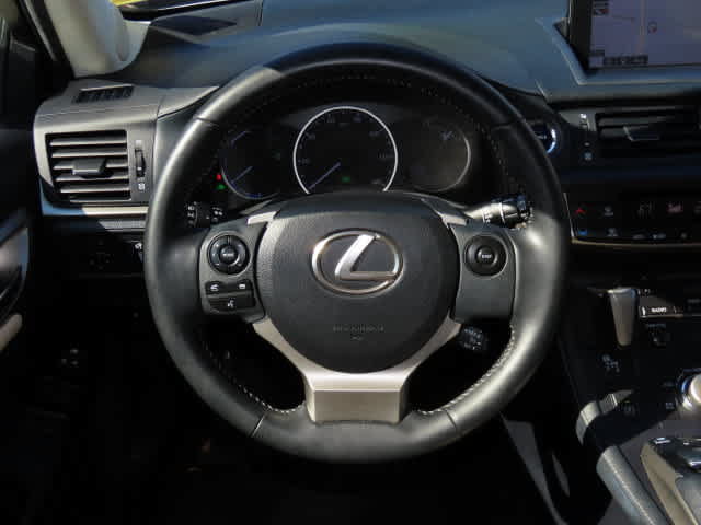 Used 2014 Lexus CT 200h FWD image 18