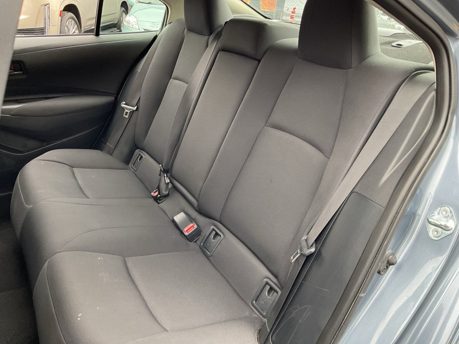 Used 2025 Toyota Corolla LE w/ LE Premium Package FWD image 19