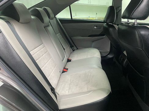 Used 2017 Toyota Camry XSE image 13