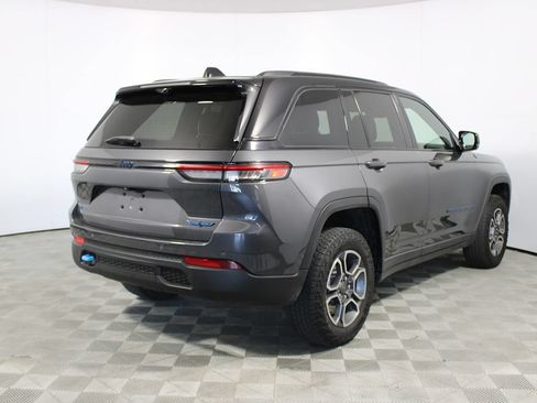 Used 2022 Jeep Grand Cherokee Trailhawk w/ Advanced Protech Group II AWD/4WD image 47