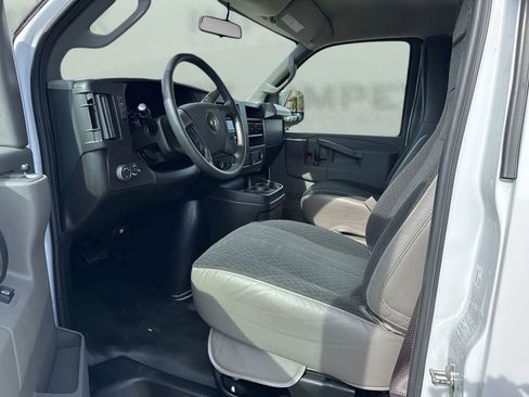 Used 2023 Chevrolet Express 2500 w/ Driver Convenience Package image 9