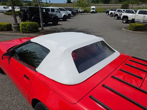 Used 1993 Chevrolet Corvette Convertible RWD image 27