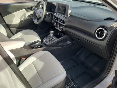 Used 2023 Hyundai Kona SEL image 17