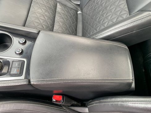 Used 2017 Nissan Maxima Platinum FWD image 26