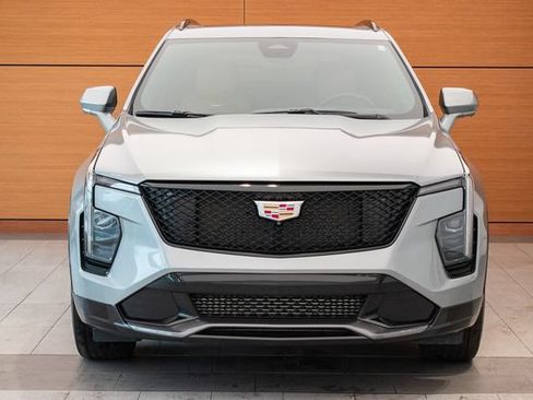 Used 2025 Cadillac XT4 Sport AWD/4WD image 2