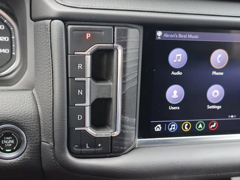 Used 2021 GMC Yukon Denali w/ Denali Premium Package AWD/4WD image 8