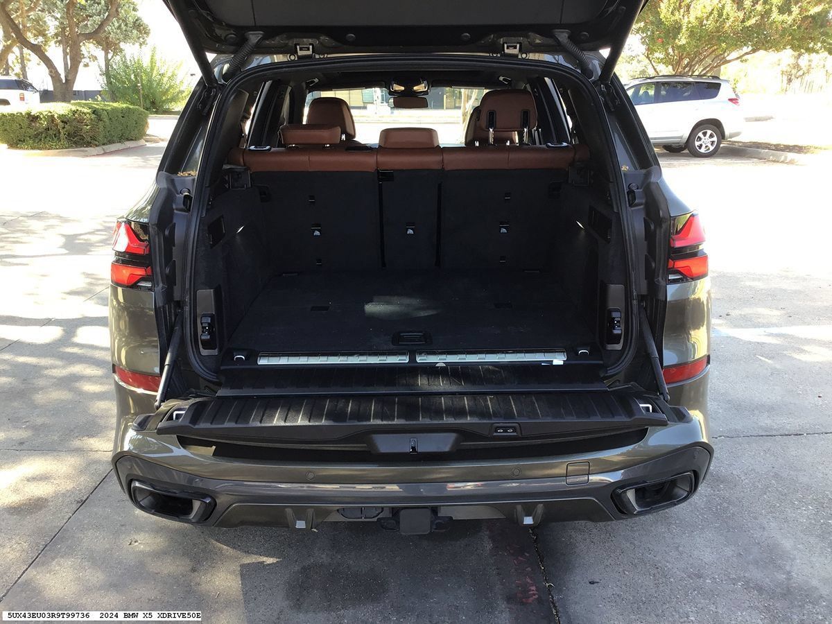 Used 2024 BMW X5 xDrive50e w/ Executive Package AWD/4WD image 10