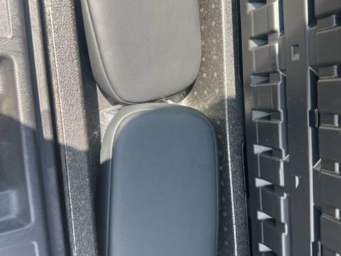 Used 2024 Mitsubishi Outlander SEL image 39