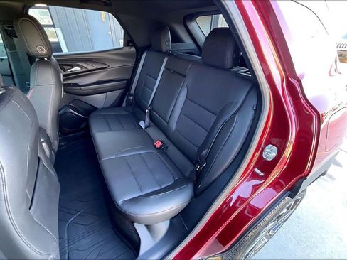 Used 2025 Chevrolet TrailBlazer RS w/ Convenience Package FWD image 26