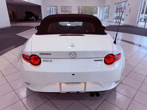 Used 2023 MAZDA MX-5 Miata Grand Touring image 9