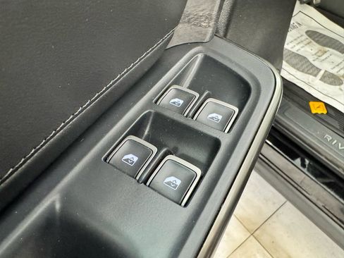 Used 2023 Rivian R1S Adventure AWD/4WD image 13