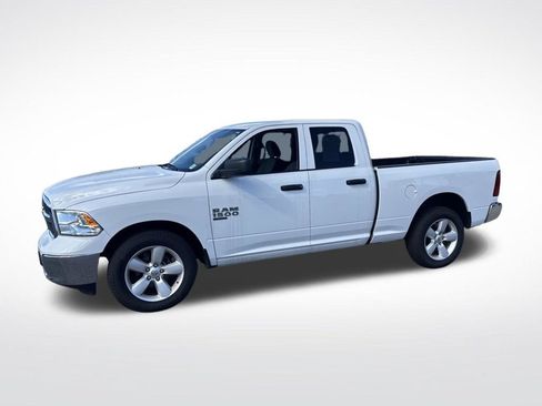 Used 2024 RAM 1500 Classic SLT AWD/4WD image 4