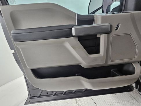 Used 2017 Ford F250 XLT w/ XLT Value Package image 19