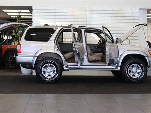 Used 2000 Toyota 4Runner Limited AWD/4WD image 11