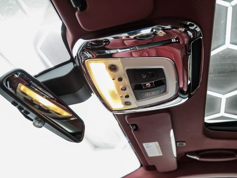 Used 2014 Rolls-Royce Ghost image 33