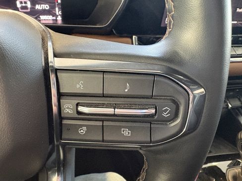 Used 2023 GMC Canyon AT4 w/ AT4 Premium Package image 13