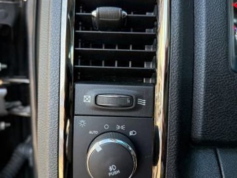 Used 2018 RAM 2500 Laramie w/ Sport Appearance Group image 45