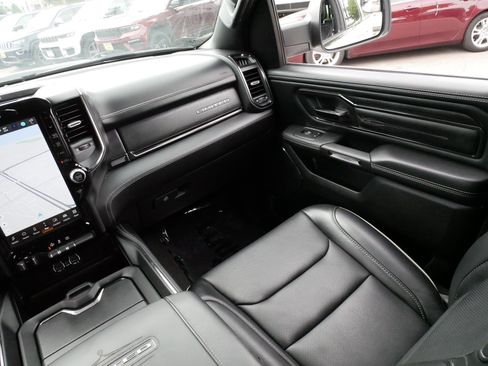 Used 2024 RAM 1500 Limited AWD/4WD image 11
