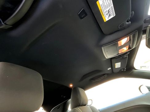 Certified 2023 Dodge Challenger SXT image 21