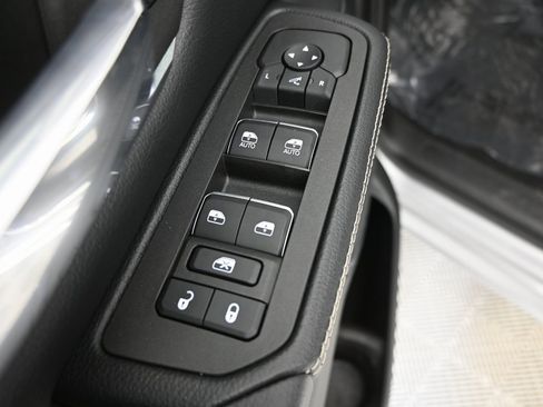 Used 2025 RAM 1500 Laramie w/ Sport Appearance Package image 20