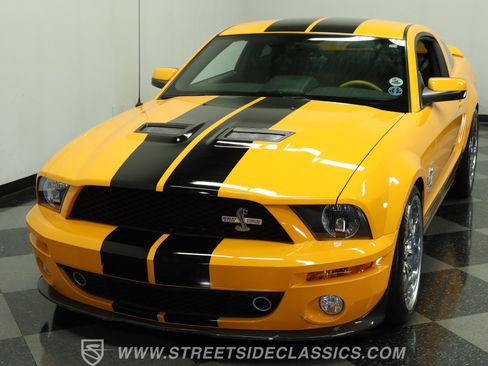 Used 2008 Ford Mustang Shelby GT500 RWD image 17