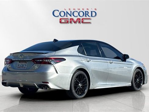 Used 2023 Toyota Camry XSE image 4