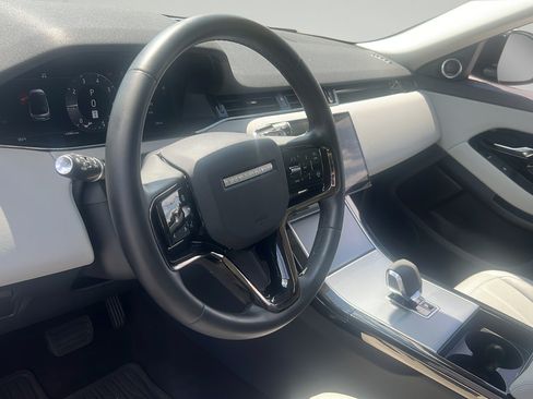 Used 2024 Land Rover Range Rover Evoque S AWD/4WD image 4