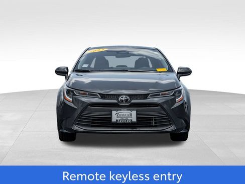 Used 2024 Toyota Corolla LE FWD image 2