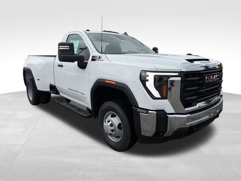 New 2026 GMC Sierra 3500 Pro AWD/4WD image 1