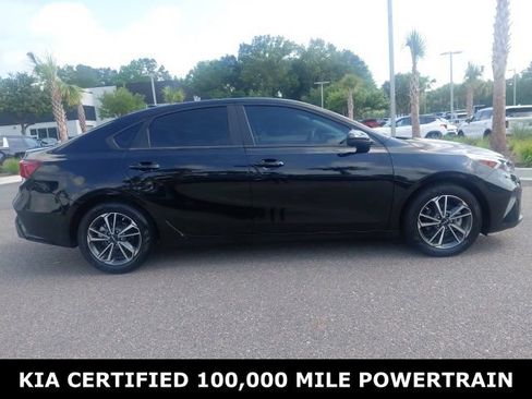 Certified 2023 Kia Forte LXS FWD image 4