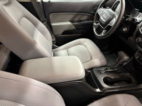 Used 2019 GMC Canyon 2WD Crew Cab w/ Convenience Package image 19