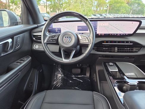 Used 2025 Buick Enclave Preferred w/ Super Cruise Package FWD image 28