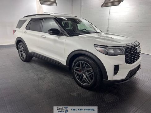 New 2026 Ford Explorer ST w/ Sun And Sound Package AWD/4WD image 6