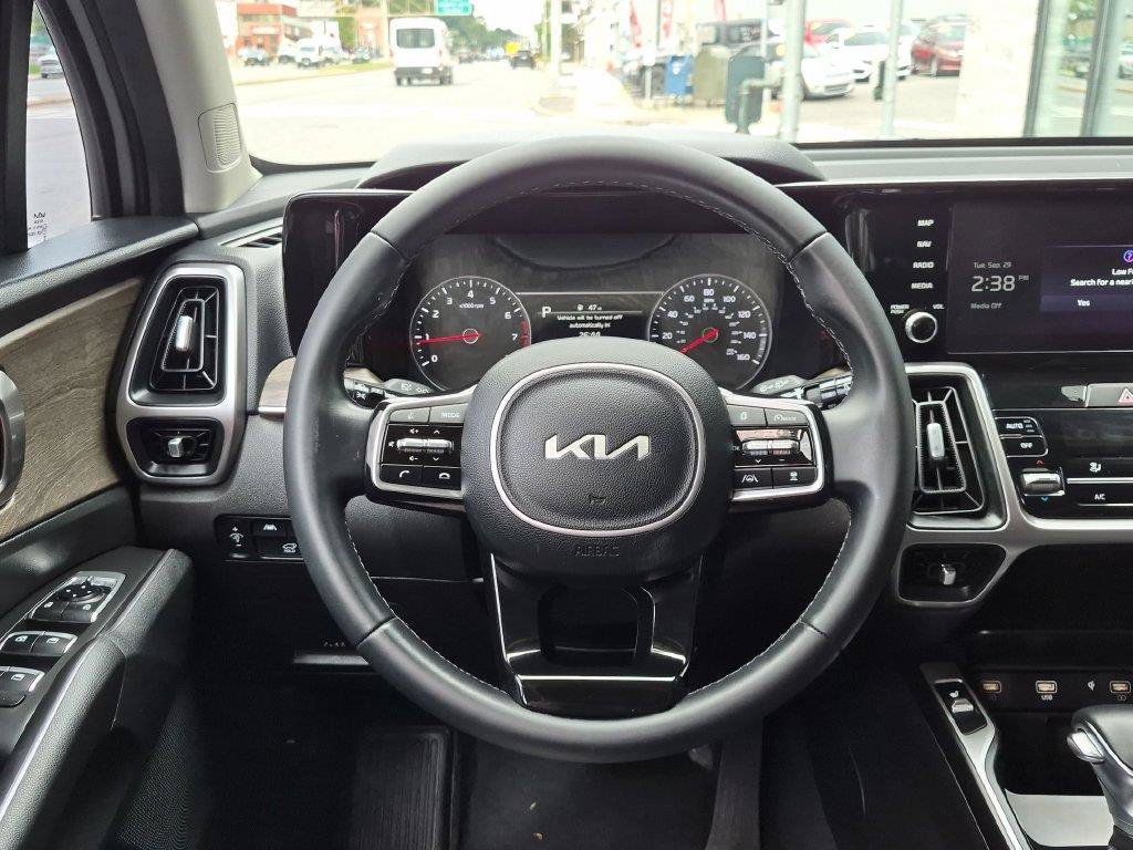 Certified 2023 Kia Sorento X-Line EX AWD/4WD image 15