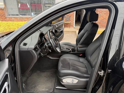 Used 2017 Porsche Macan image 10