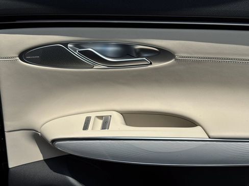 New 2026 Genesis GV70 2.5T Advanced AWD/4WD image 16
