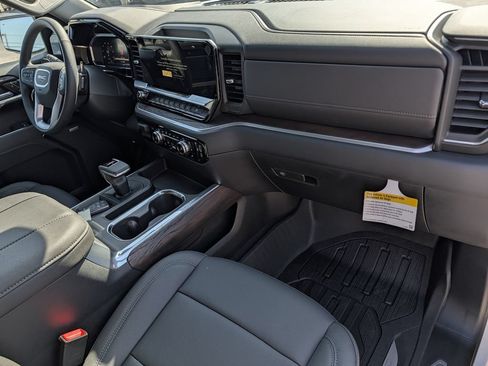 New 2026 GMC Sierra 1500 SLT AWD/4WD image 31
