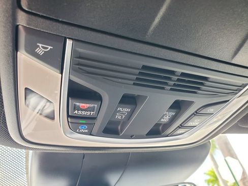 Used 2025 Acura RDX w/ Advance Package AWD/4WD image 35