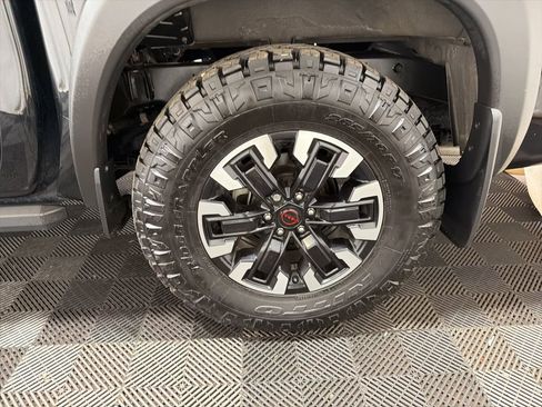 Used 2023 Nissan Frontier PRO-4X w/ Tow Package AWD/4WD image 33