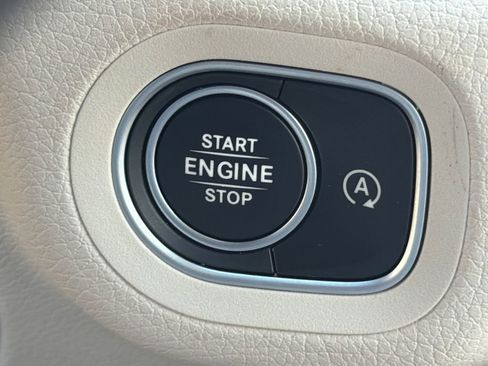 Certified 2025 Mercedes-Benz GLE 450 4MATIC image 25