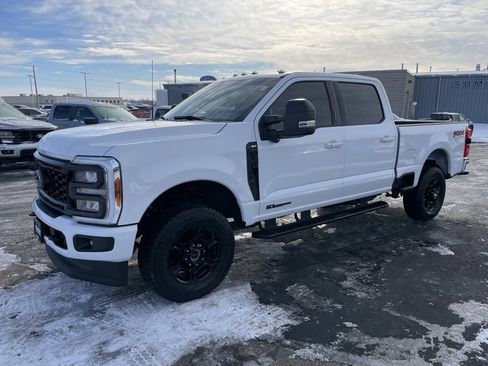 Used 2023 Ford F350 XLT w/ XLT Premium Package image 6