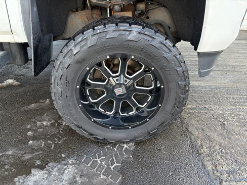 Used 2015 GMC Sierra 2500 Denali w/ Duramax Plus Package image 18