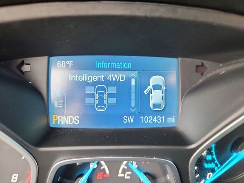 Used 2015 Ford Escape SE image 25