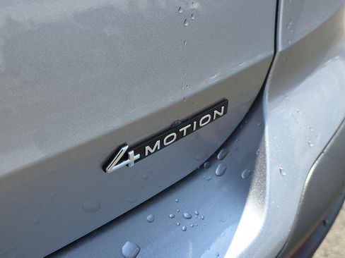 New 2025 Volkswagen Taos S image 10